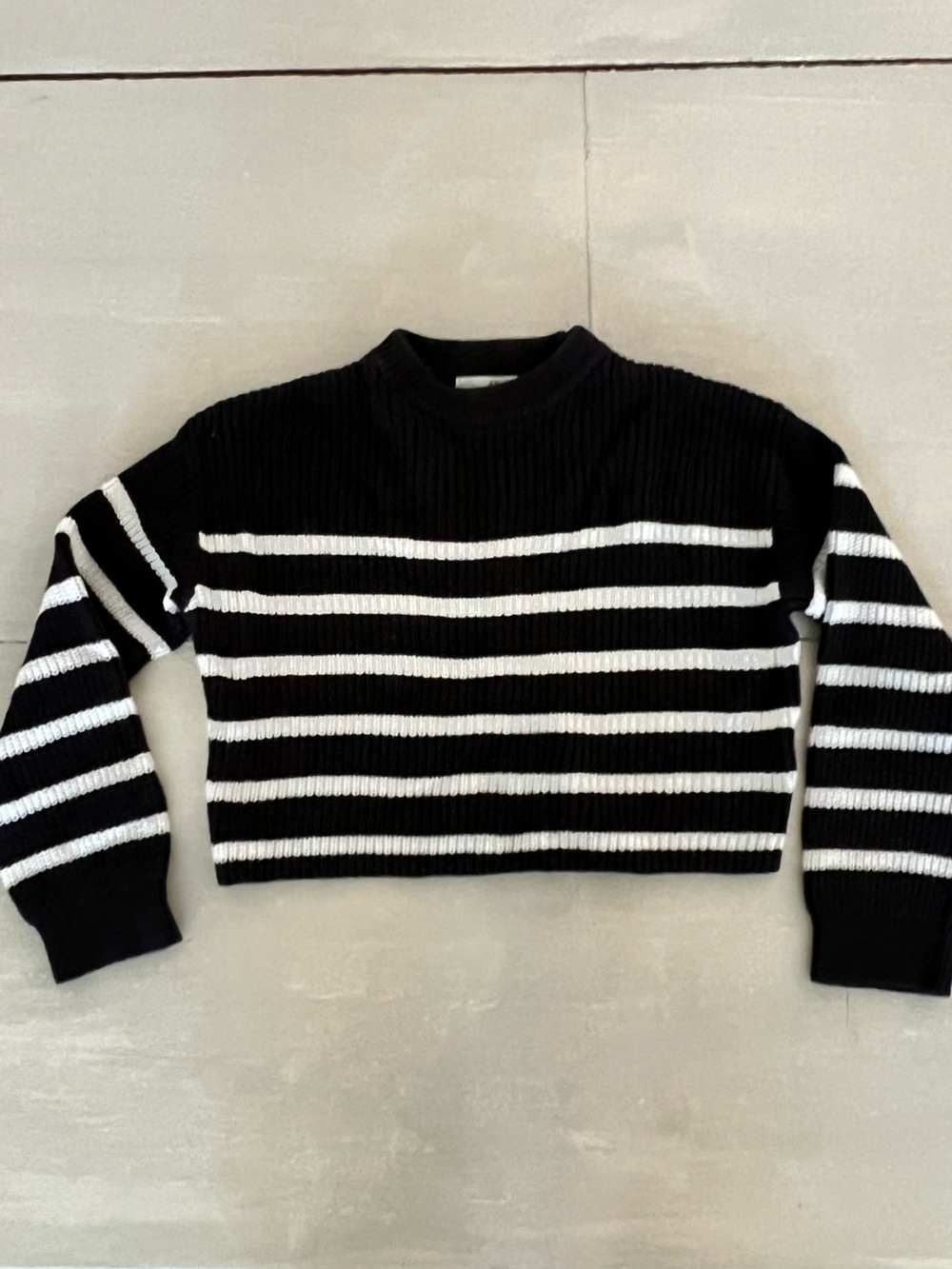 H&M Girls 12-14 Black White Striped Cropped Ribbed Sweater